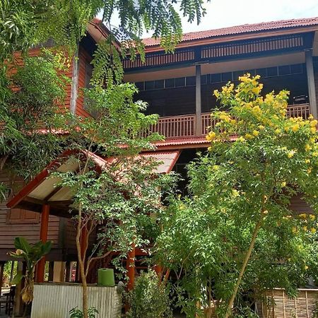Baan Lotus Guest House Phra Nakhon Si Ayutthaya Zewnętrze zdjęcie