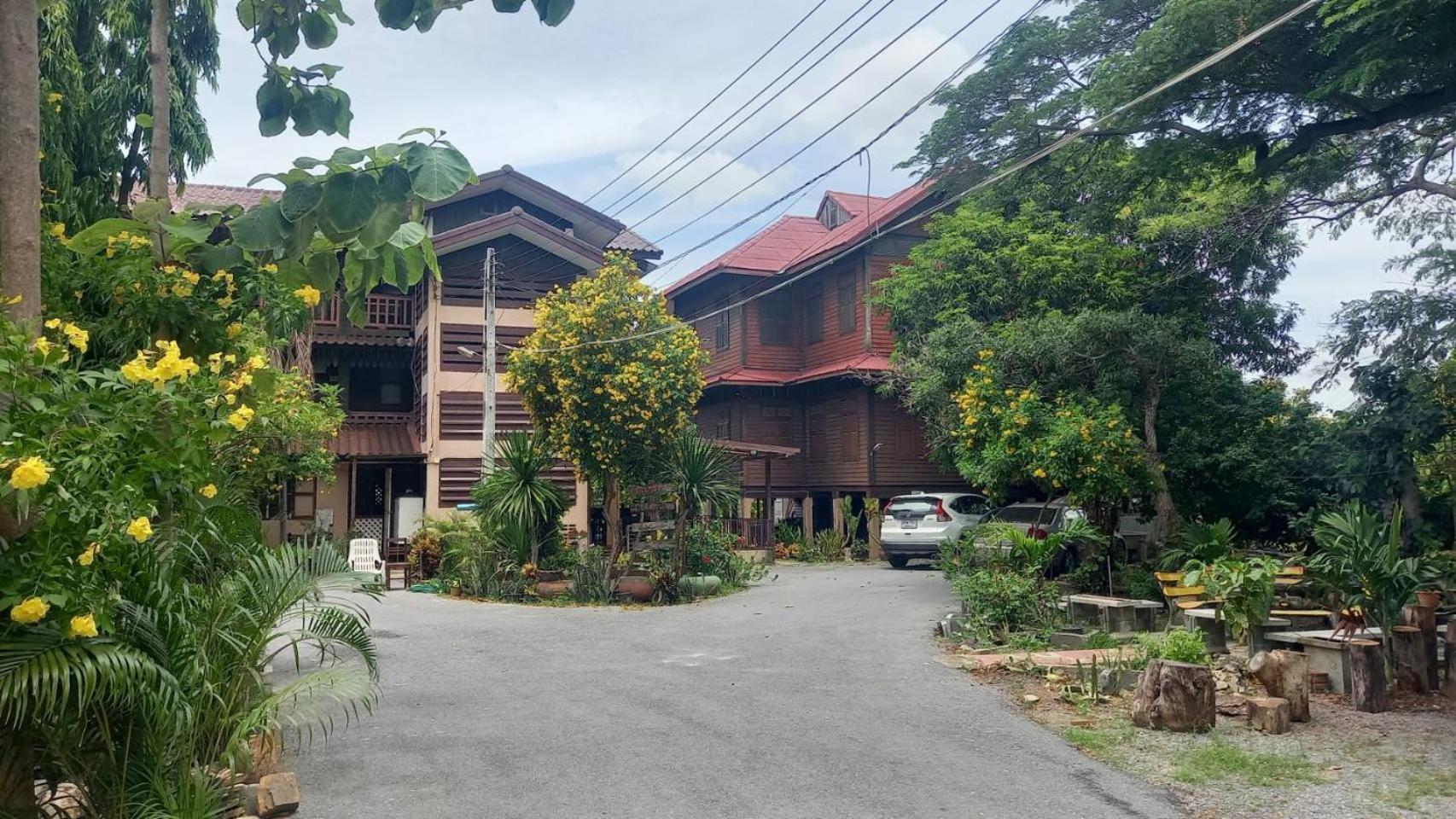 Baan Lotus Guest House Phra Nakhon Si Ayutthaya Zewnętrze zdjęcie