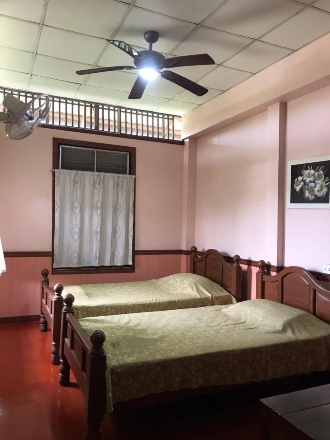 Baan Lotus Guest House Phra Nakhon Si Ayutthaya Zewnętrze zdjęcie